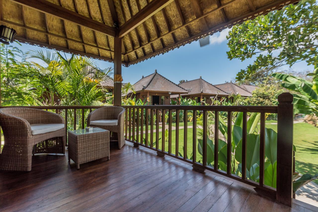 รอยัล รีทรีต วิลลา เลมโบงัน Bed & Breakfast นูซาเลมโบงัน ภายนอก รูปภาพ