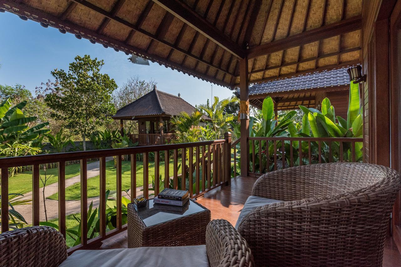 รอยัล รีทรีต วิลลา เลมโบงัน Bed & Breakfast นูซาเลมโบงัน ภายนอก รูปภาพ