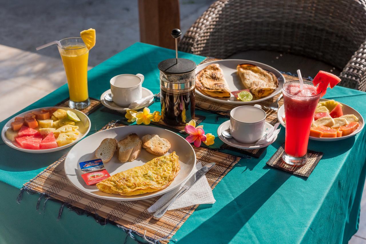 รอยัล รีทรีต วิลลา เลมโบงัน Bed & Breakfast นูซาเลมโบงัน ภายนอก รูปภาพ