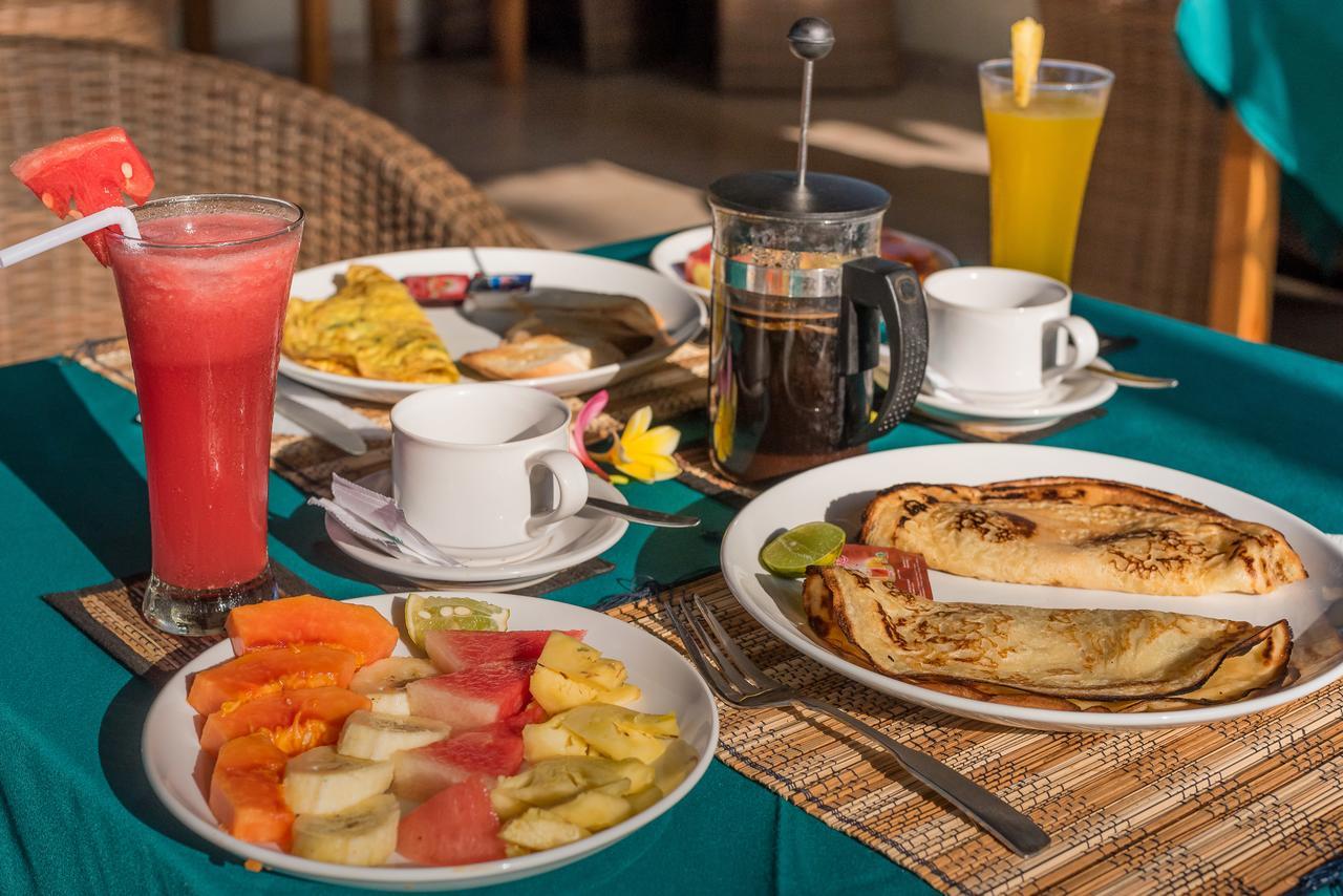 รอยัล รีทรีต วิลลา เลมโบงัน Bed & Breakfast นูซาเลมโบงัน ภายนอก รูปภาพ